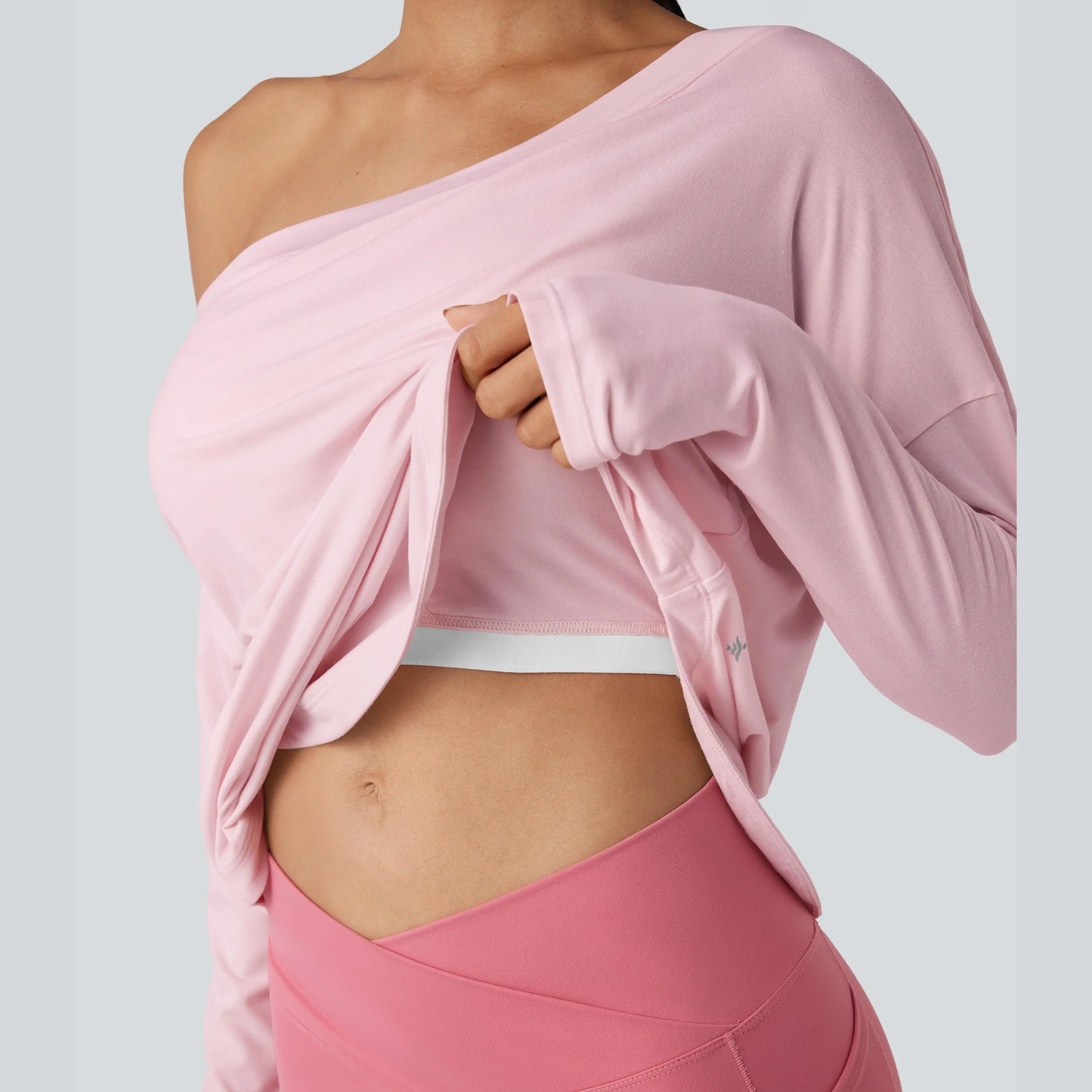 One-shoulder long-sleeved yoga top with integrated bra