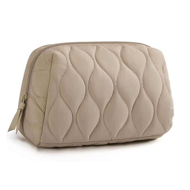 Large Capacity Quilted Fluffy Storage Bag For Women