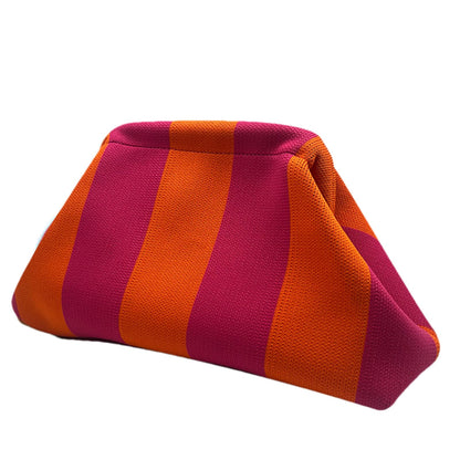 Retro Kisslock Knit Clutch Bag – Roomy, Soft & Stylish