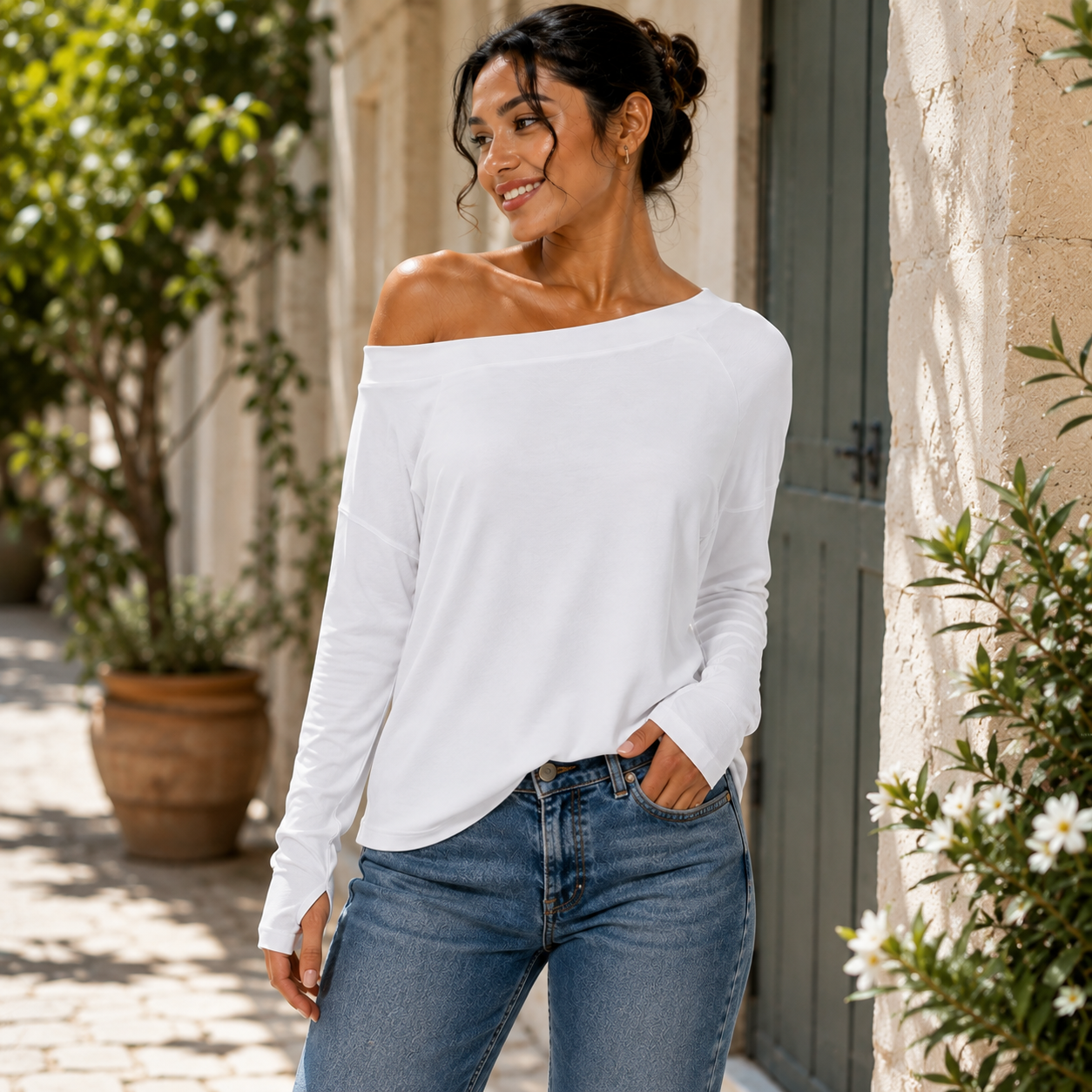 One-shoulder long-sleeved yoga top with integrated bra