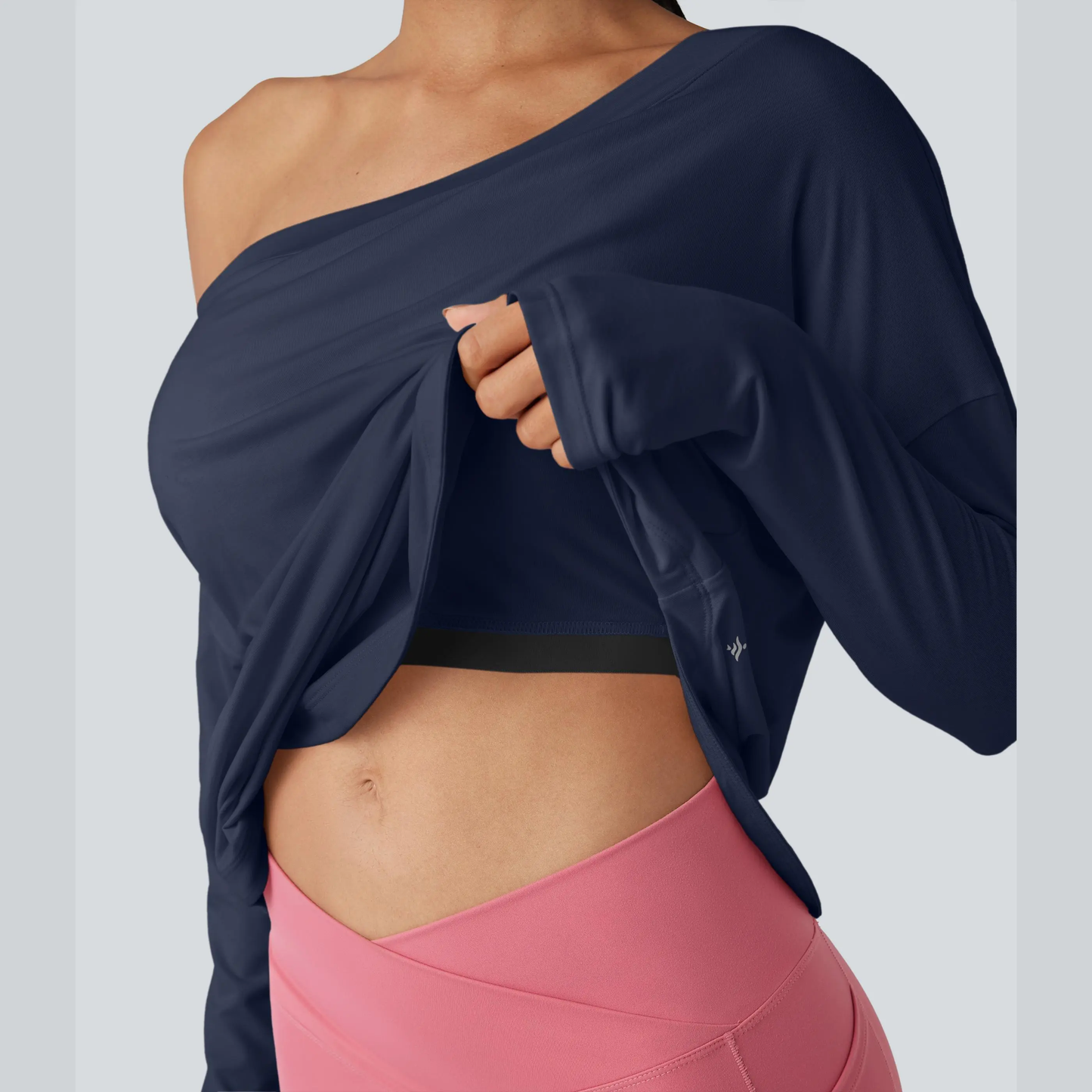 One-shoulder long-sleeved yoga top with integrated bra