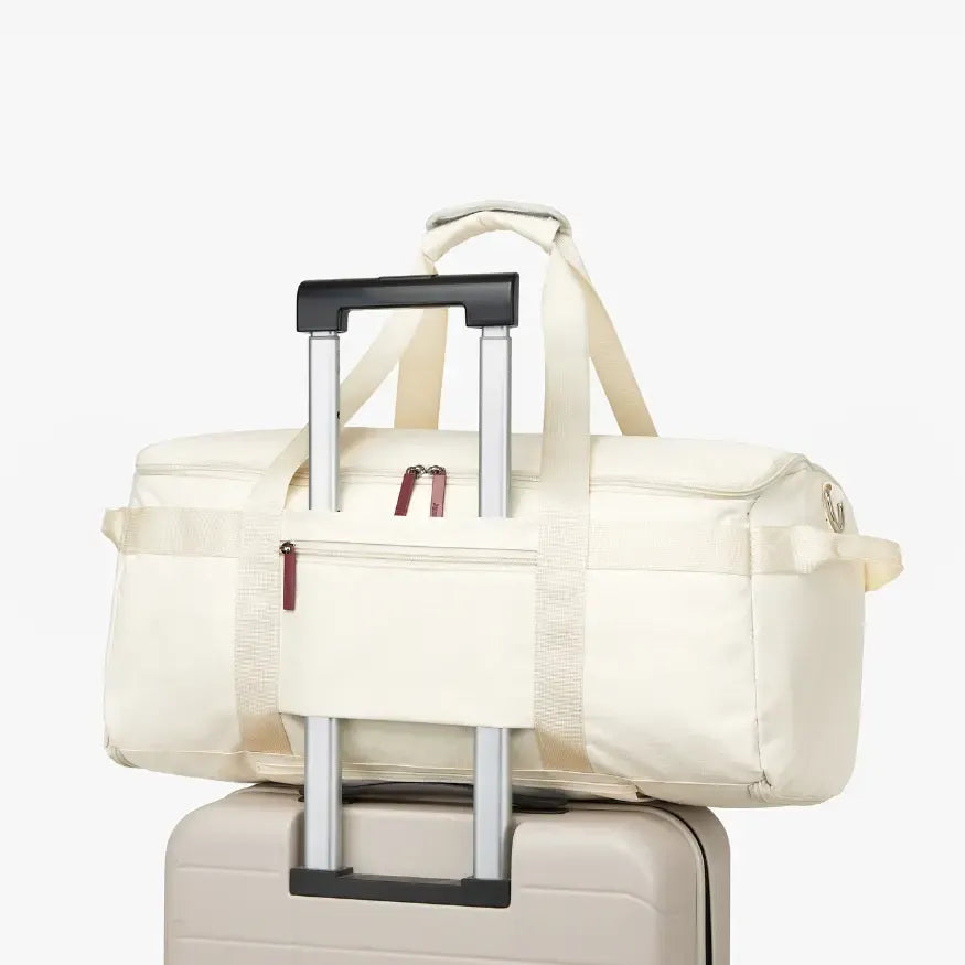 The Weekender Pro™: 2-in-1 Wrinkle-Free Rolling Garment Duffel Bag